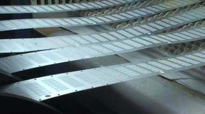 連續蝕刻加工流程及應用領域深度解析